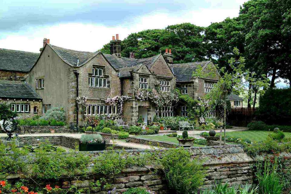 Yorkshire Wedding Venues: 15 of the Best