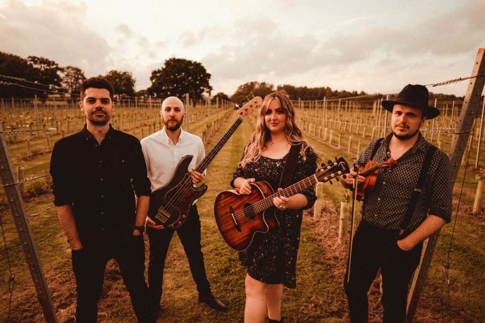 Limelight Folk Band in South Wales For Hire1