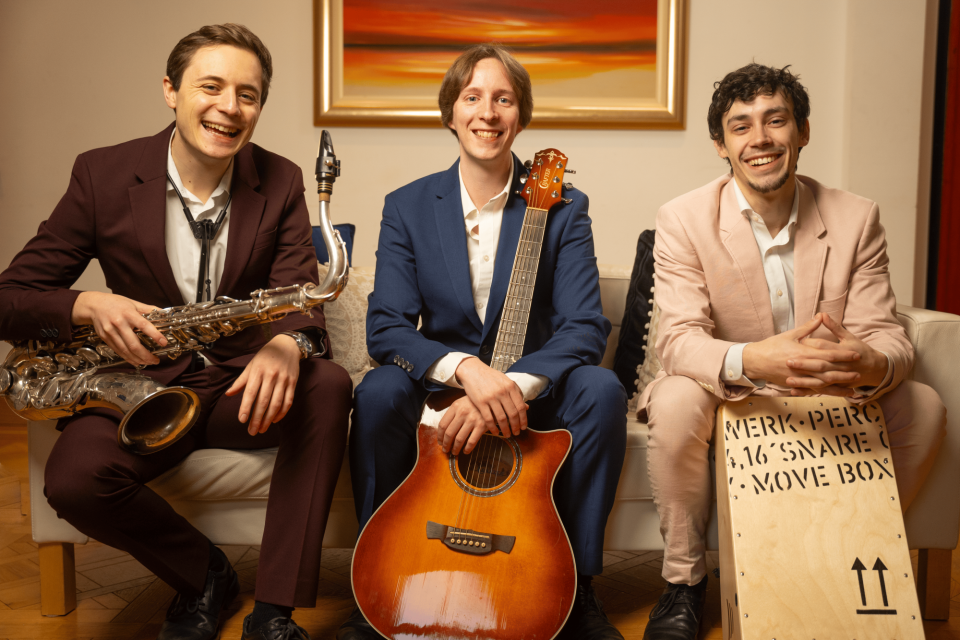 First Class Roamers | London Roaming Band For Hire